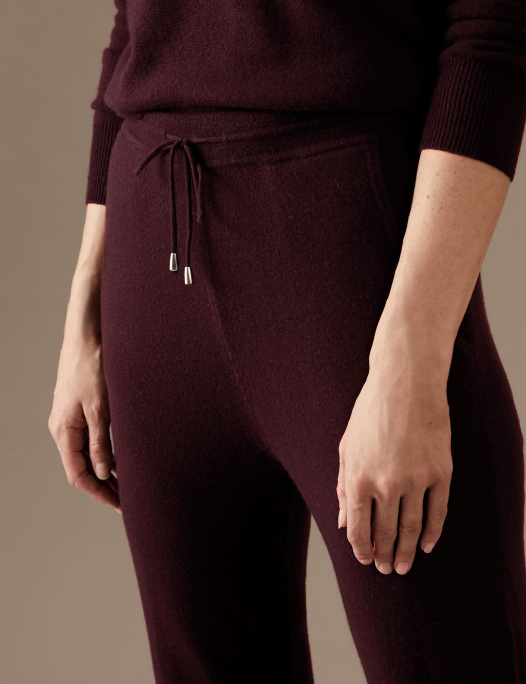 Pure Cashmere Tapered Ankle Grazer Joggers image 4
