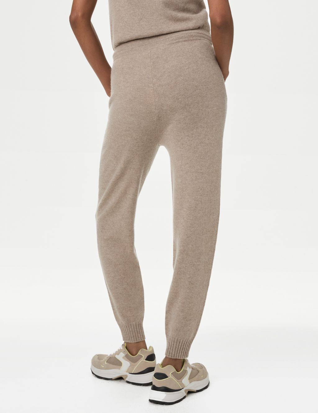 Pure Cashmere Tapered Ankle Grazer Joggers image 5