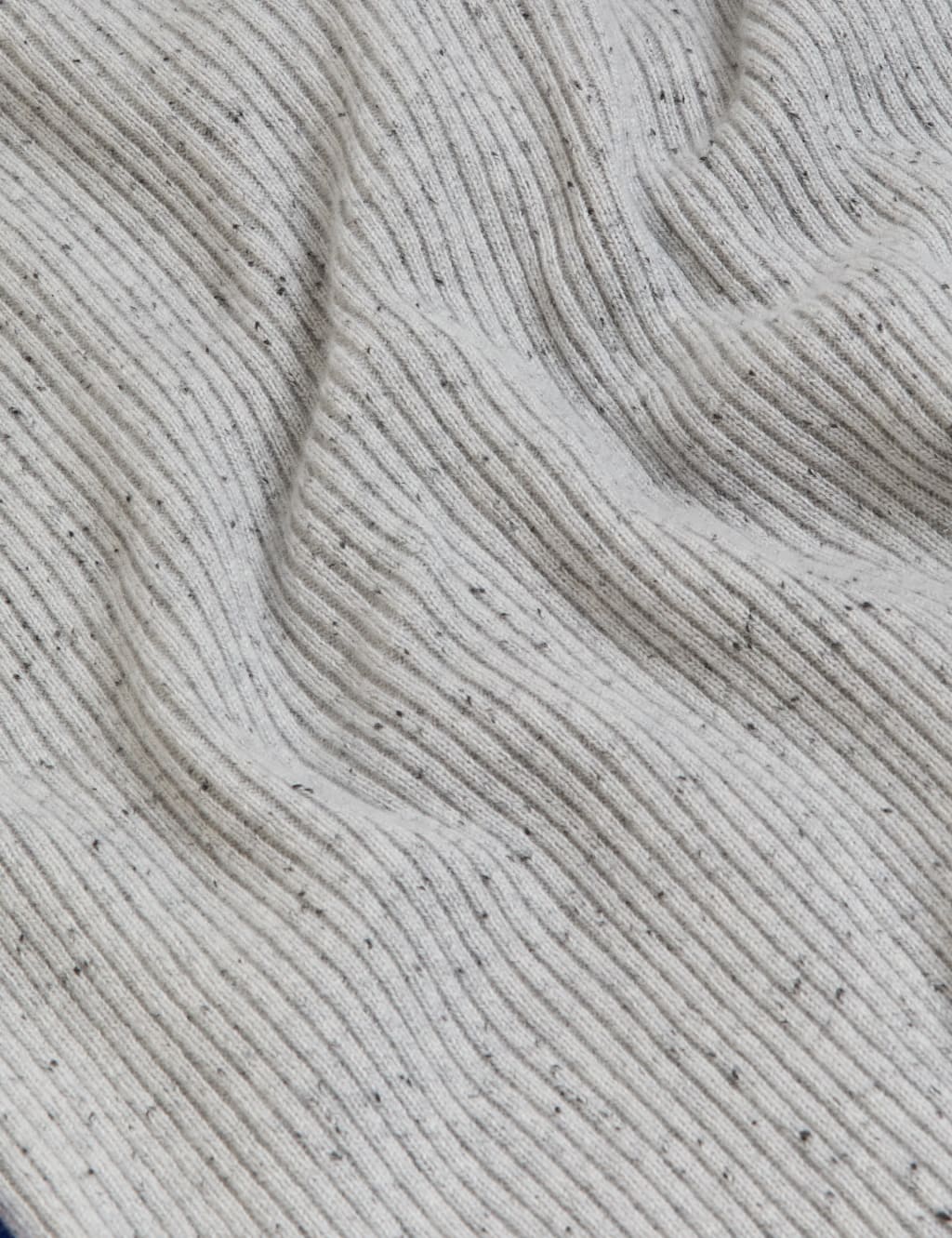 Pure Cashmere Ribbed V-Neck Knitted Vest image 7
