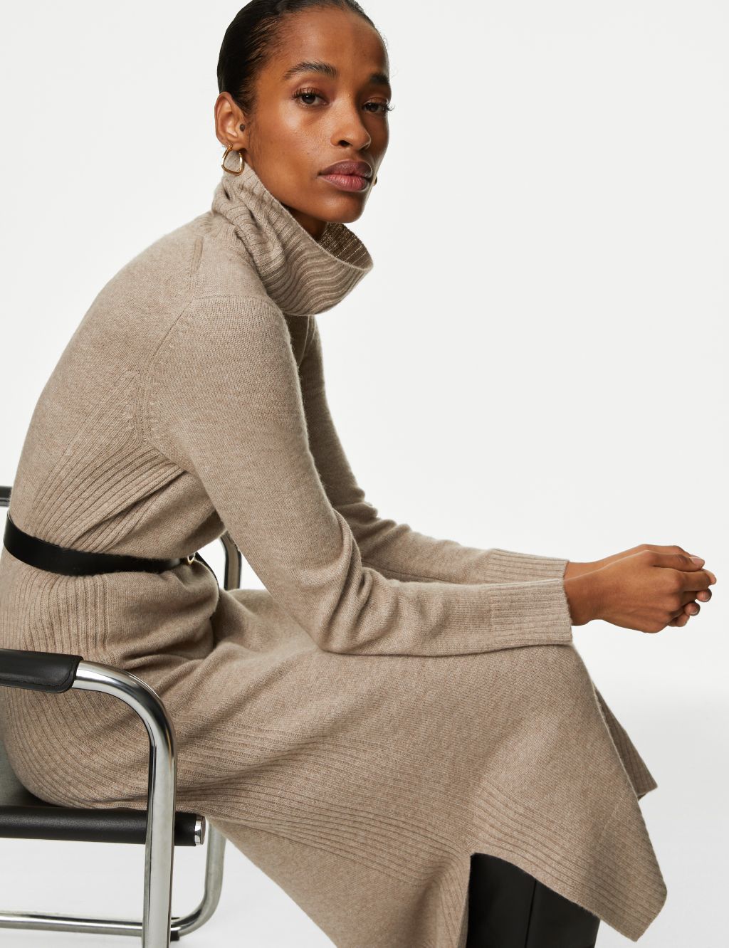 Merino Wool Rich Knitted Dress with Cashmere image 3