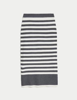 Monochrome midi pencil discount skirt