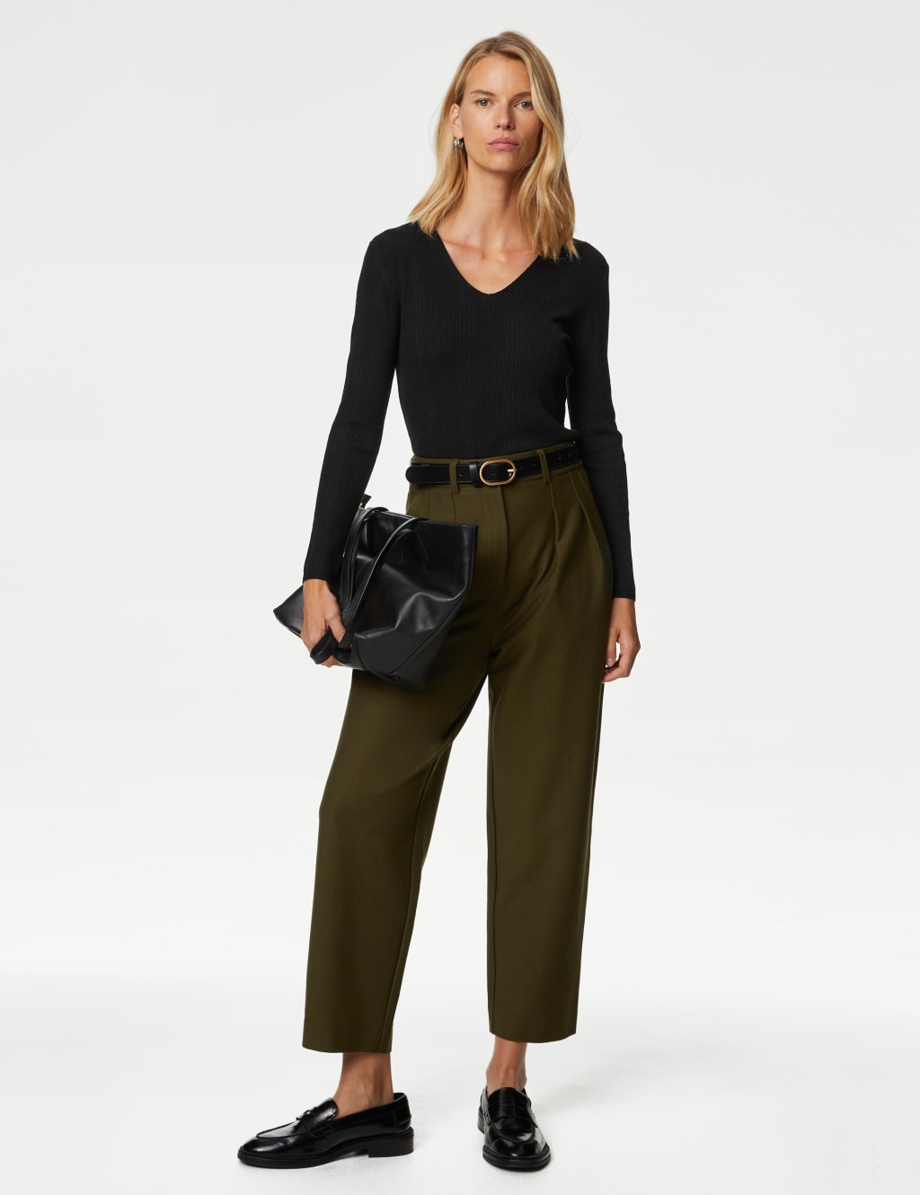 Ribbed V-Neck Knitted Top image 3