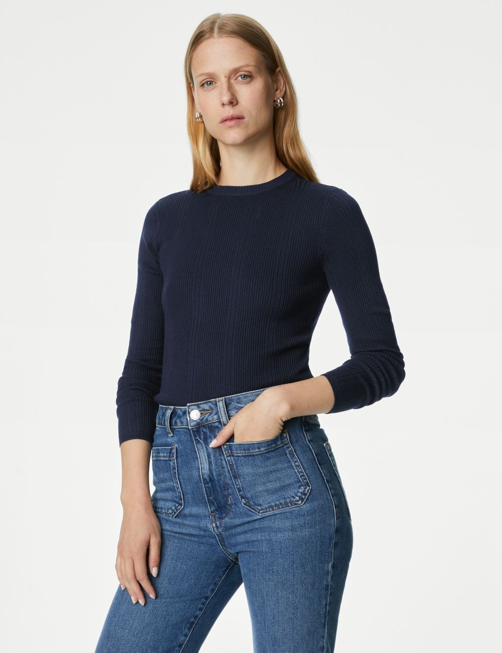 Ribbed Crew Neck Fitted Knitted Top image 3