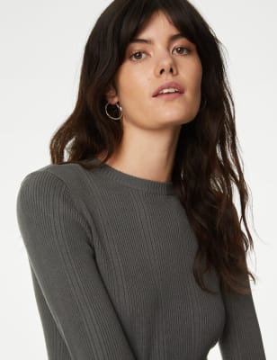 

Womens M&S Collection Tailliertes, auf Figur geschnittenes Rippenstrickoberteil mit Rundhalsausschnitt - Dark Olive, Dark Olive