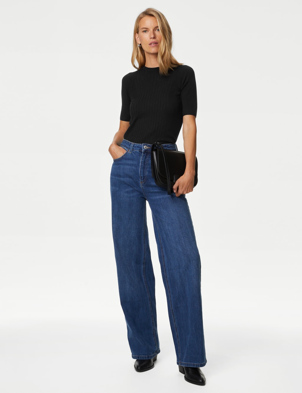 Ribbed Crew Neck Knitted Top image 3