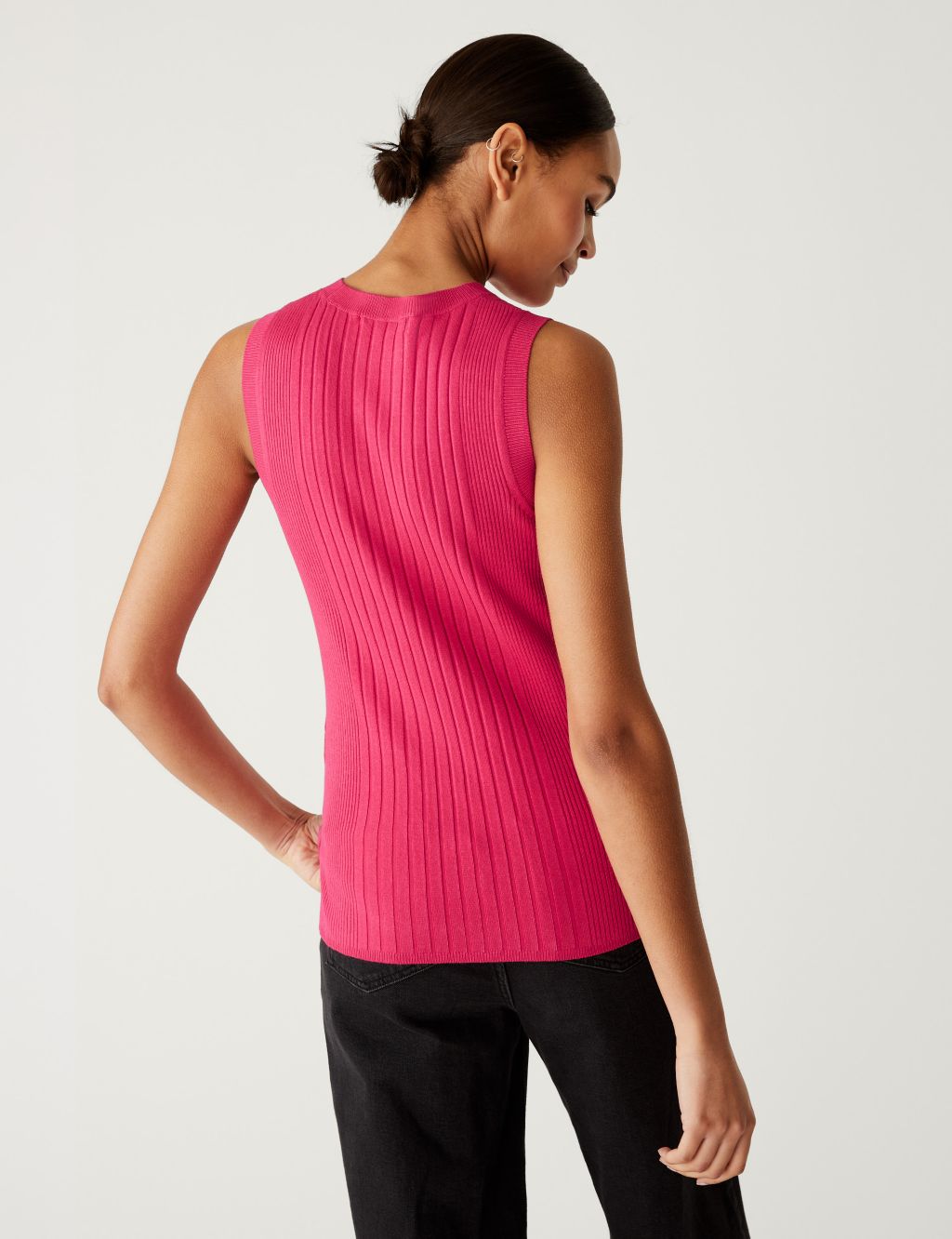 Ribbed Crew Neck Fitted Knitted Vest image 4