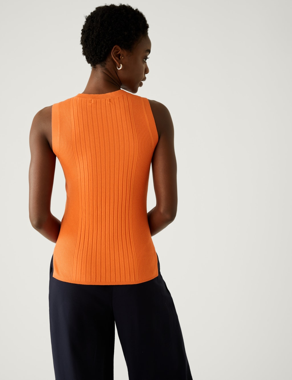 Ribbed Crew Neck Fitted Knitted Vest image 5