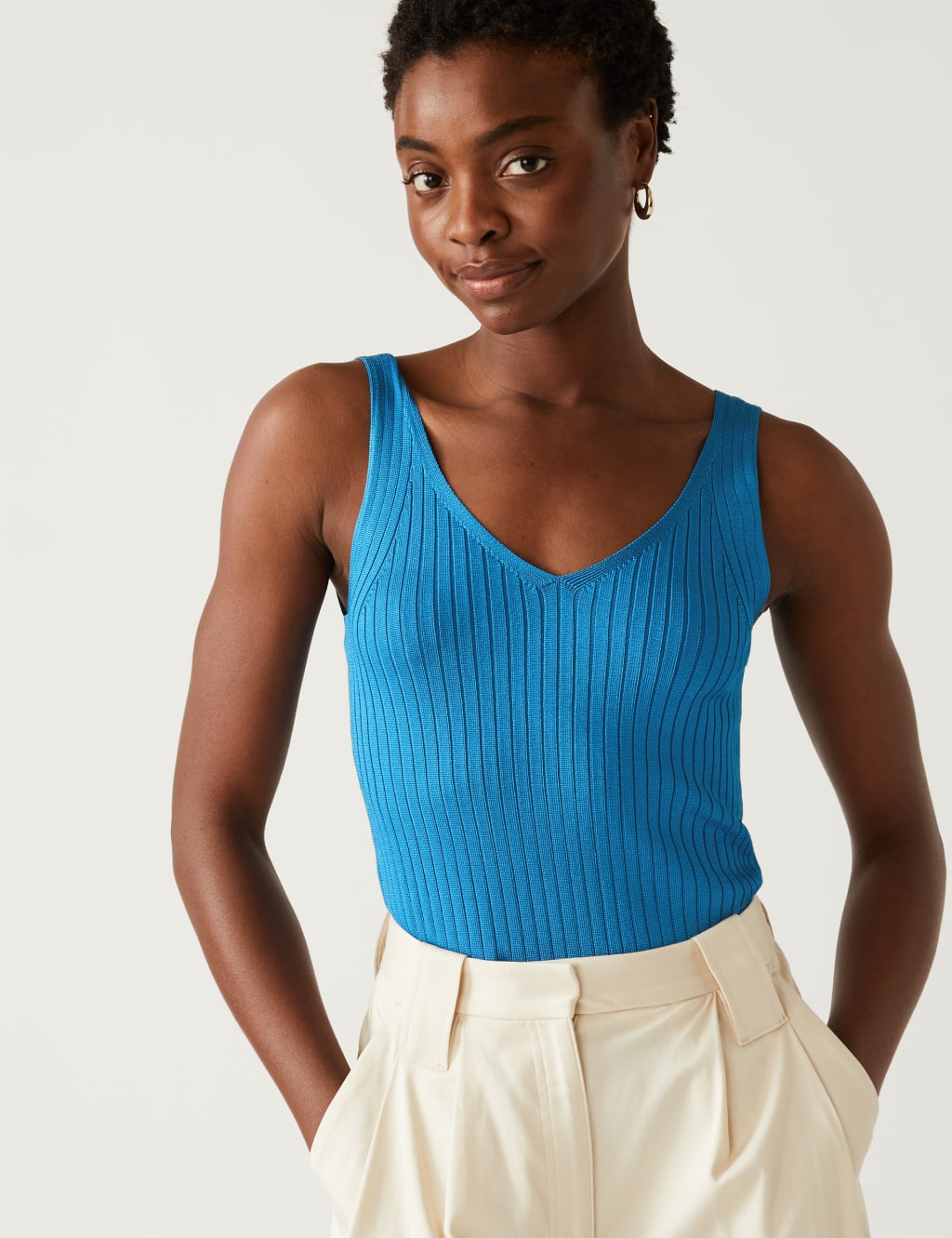 Ribbed V-Neck Knitted Vest image 1