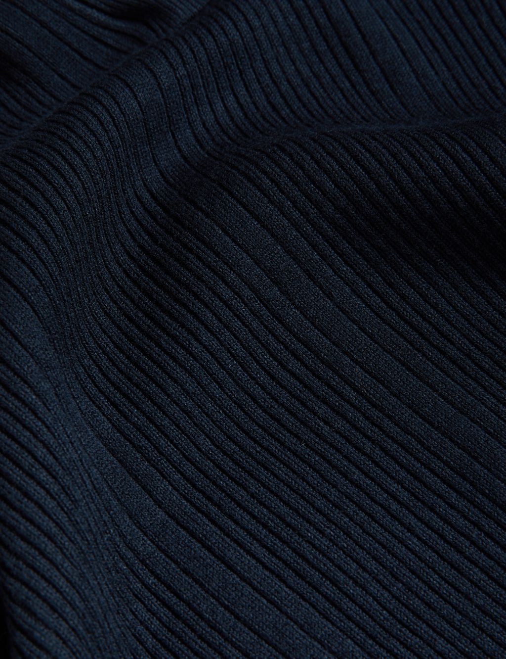 Ribbed Collared Fitted Knitted Top image 6