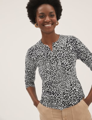 

M&S Collection Cárdigan con escote cerrado con estampado animalWomens - Cream Mix, Cream Mix