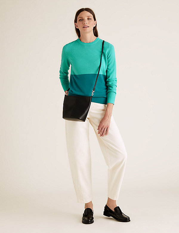 Pullover aus reiner Merino-Wolle mit Blockfarbendesign - DE