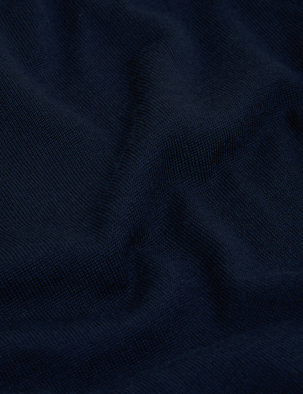 Jersey 100% lana de merino con escote cerrado - ES