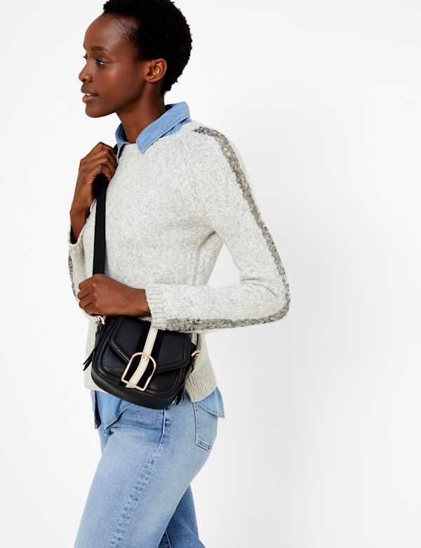 Sequinned Embellished Round Neck Jumper