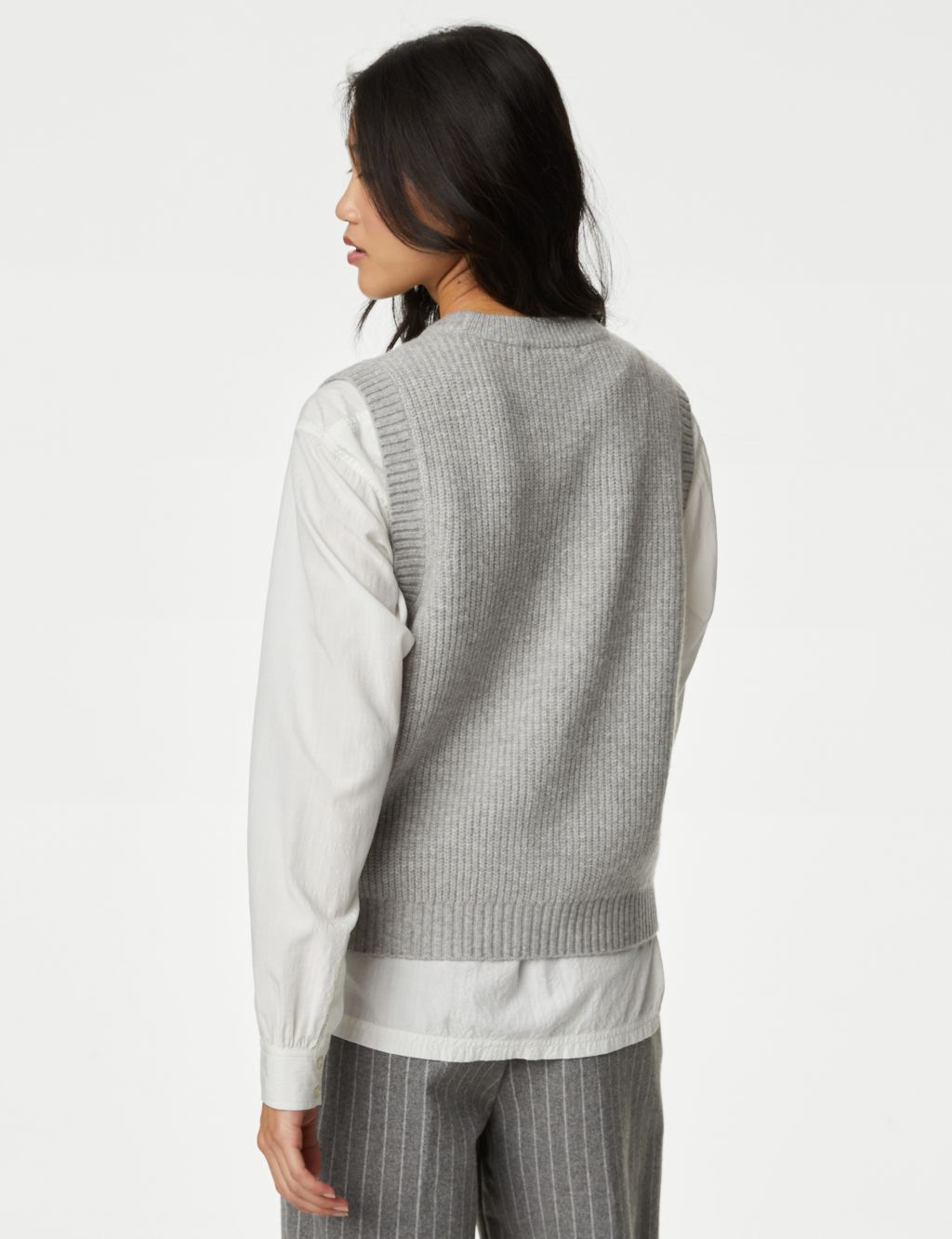 Air-Yarn Ribbed Crew Neck Knitted Vest image 5