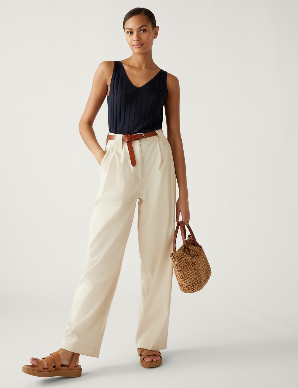 Ribbed V-Neck Knitted Vest with Linen image 3