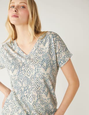 Linen Rich Printed V-Neck T-Shirt