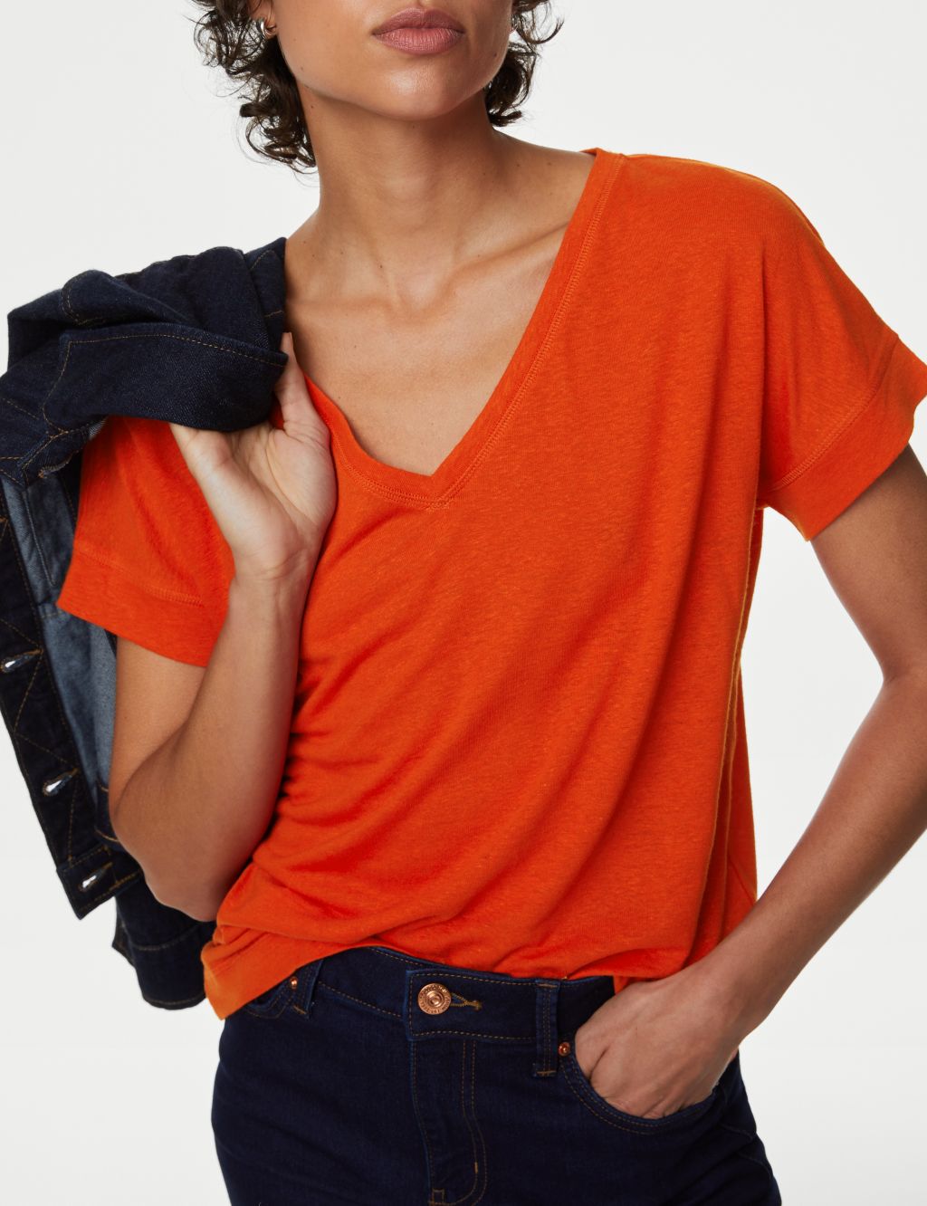 Linen Rich V-Neck T-Shirt image 3