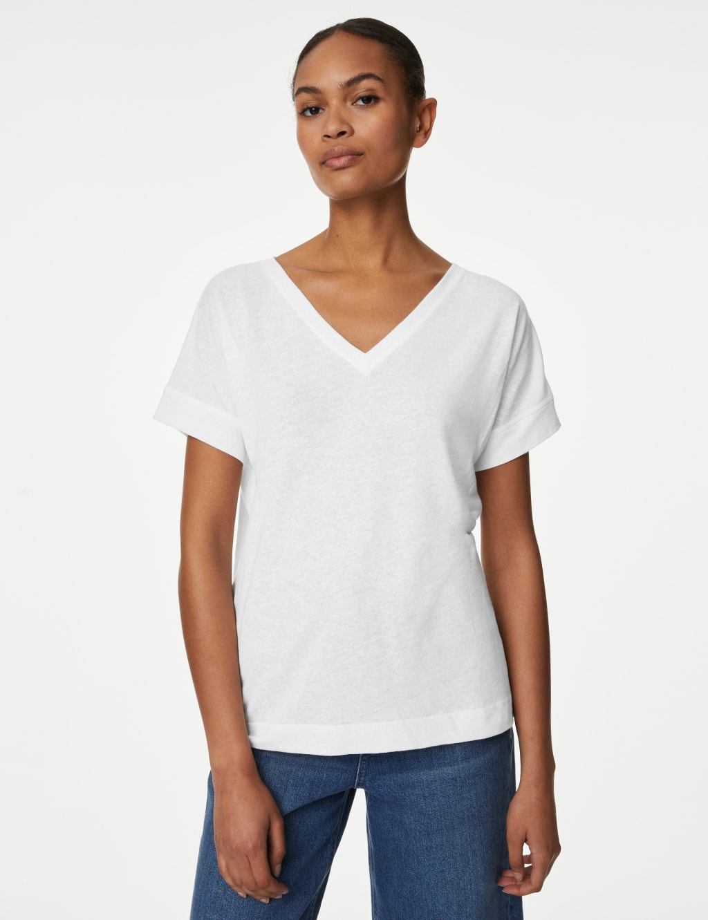 Linen Rich V-Neck T-Shirt image 2