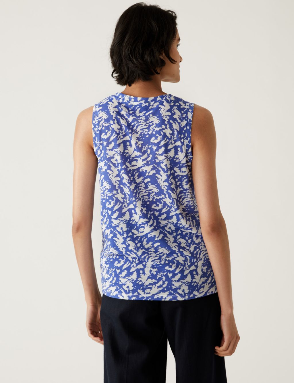 Printed Relaxed Vest Top image 3