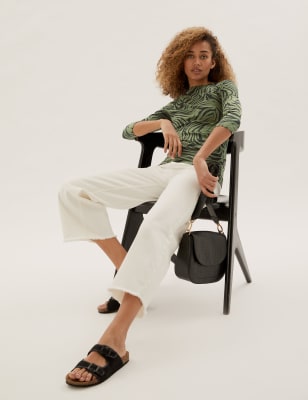 

Womens M&S Collection Oberteil mit hohem Baumwollanteil, Tiermuster und U-Boot-Ausschnitt - Khaki Mix, Khaki Mix