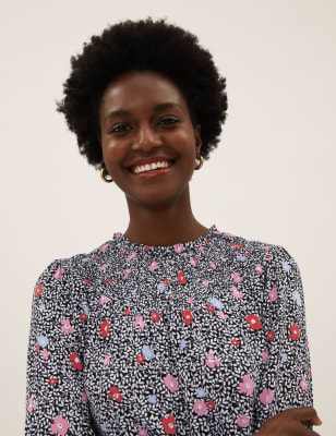 

Womens M&S Collection Bequeme Bluse mit Blumenmuster und Smokdetail - Pink Mix, Pink Mix