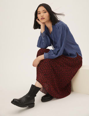 

Womens M&S Collection Langarmbluse auf reinem Tencel™ mit Bindekragen - Blue Denim, Blue Denim