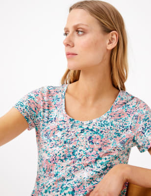 Zuiver katoenen top met lage ronde hals en print