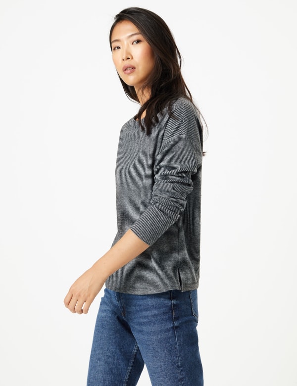 Ladies Sweatshirt Tops & T Shirts | Hoodies for Women | M&S Ladies Sweatshirt Tops & T Shirts | Hoodies for Women | M&S