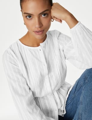

Womens M&S Collection Plissierte Bluse aus reiner Baumwolle mit Bindeschleife vorne - Soft White, Soft White