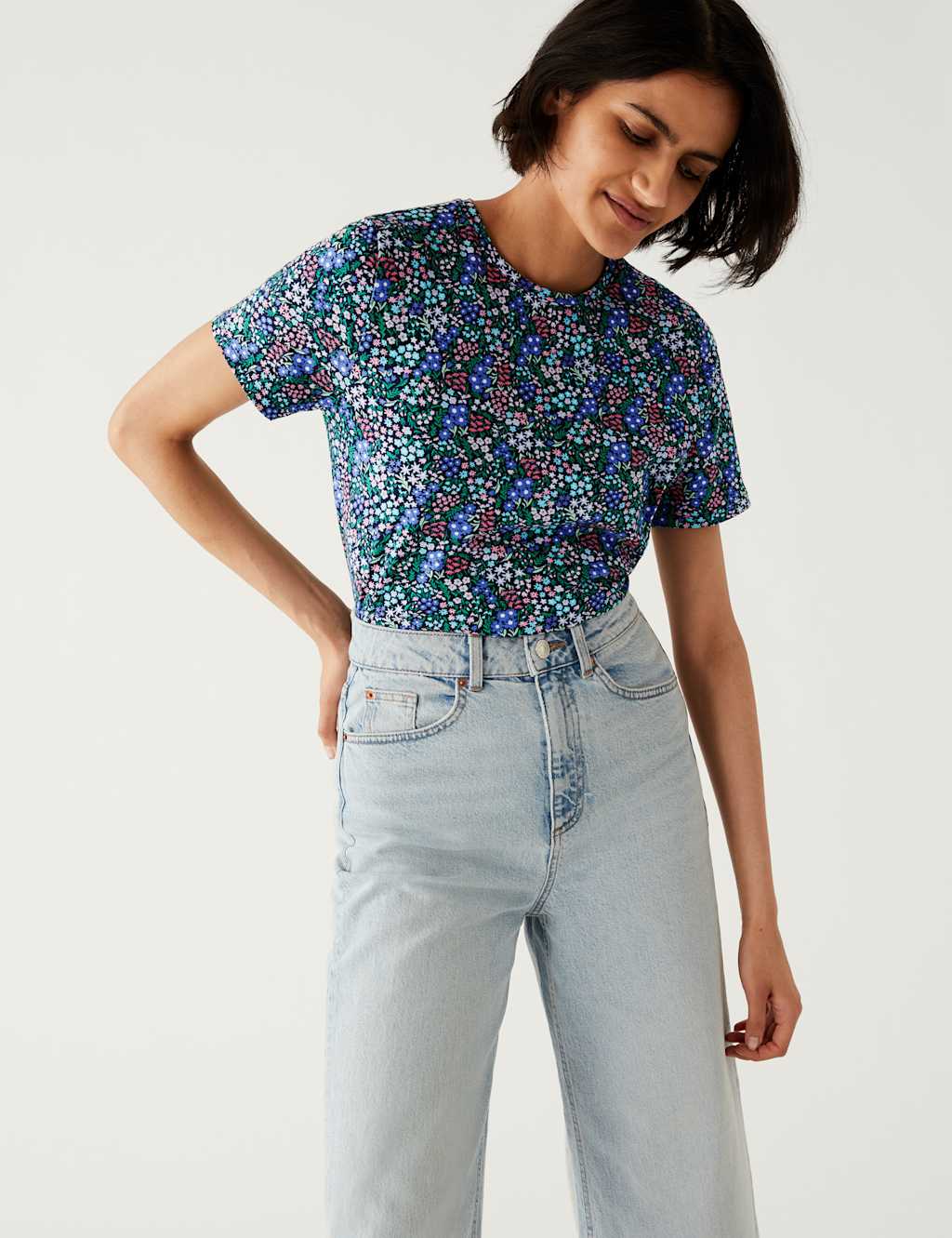 Cotton Rich Printed Slim Fit T-Shirt image 3