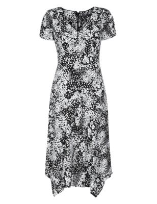 Secret Slimming™ Ditsy Floral Fit and Flare Dress | M&S Collection | M&S