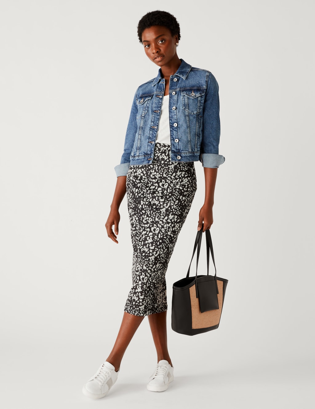 Jersey Mesh Printed Midi Pencil Skirt image 1