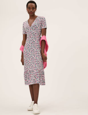 

M&S Collection Vestido cruzado a media pierna con diseño de florecillas de puntoWomens - Pink Mix, Pink Mix