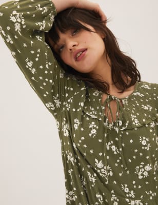

Womens M&S Collection Petite - Bequemes Midikleid mit Blumenmuster - Green Mix, Green Mix