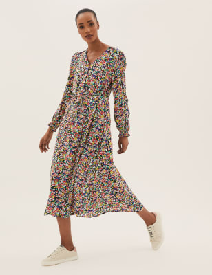 

Womens M&S Collection Ditsy Floral V-Neck Midi Waisted Dress - Multi, Multi