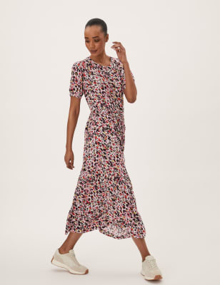 

M&S Collection Vestido a media pierna en capas con estampado de florecillasWomens - Pink Mix, Pink Mix