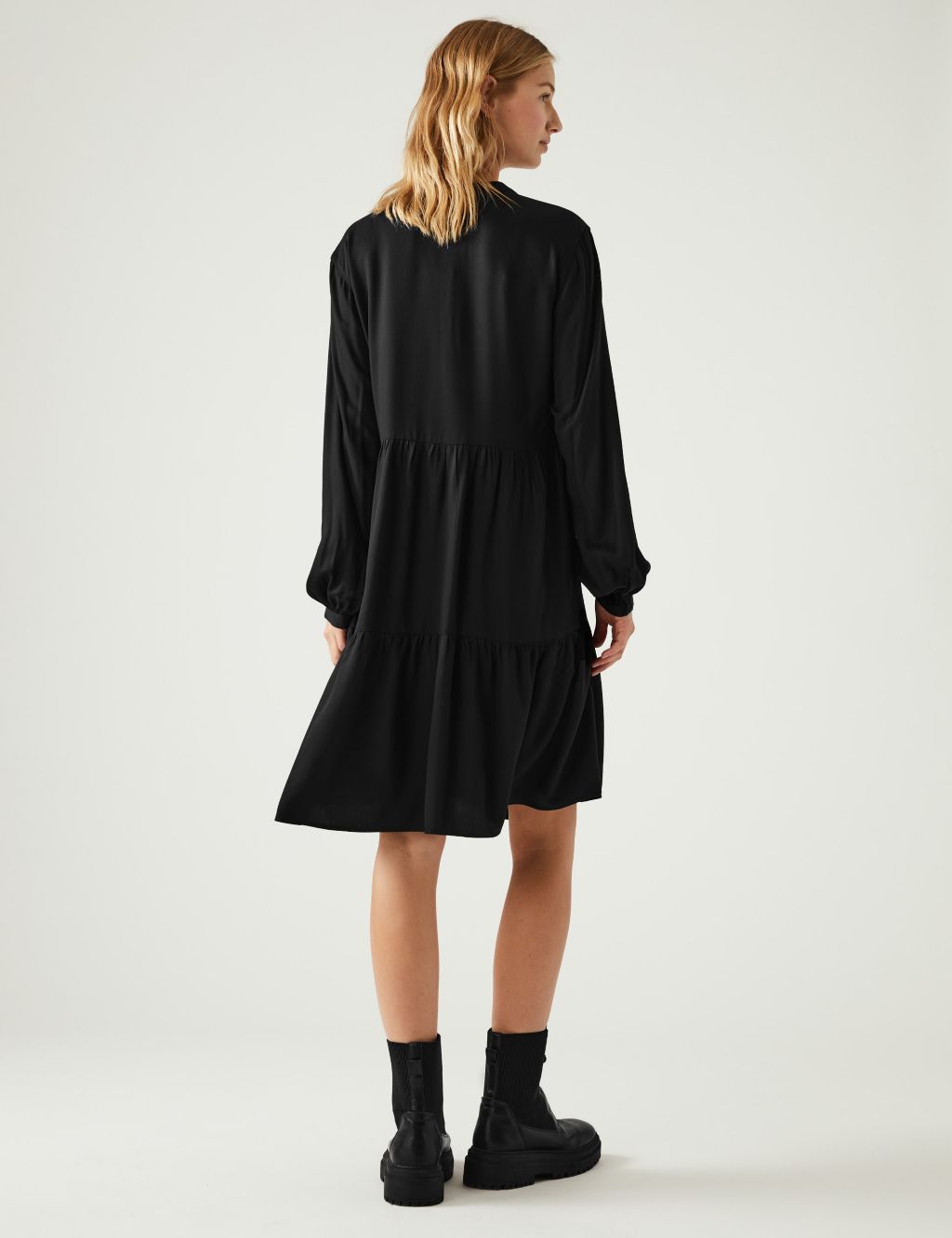 Printed Knee Length Shirt Dress image 4