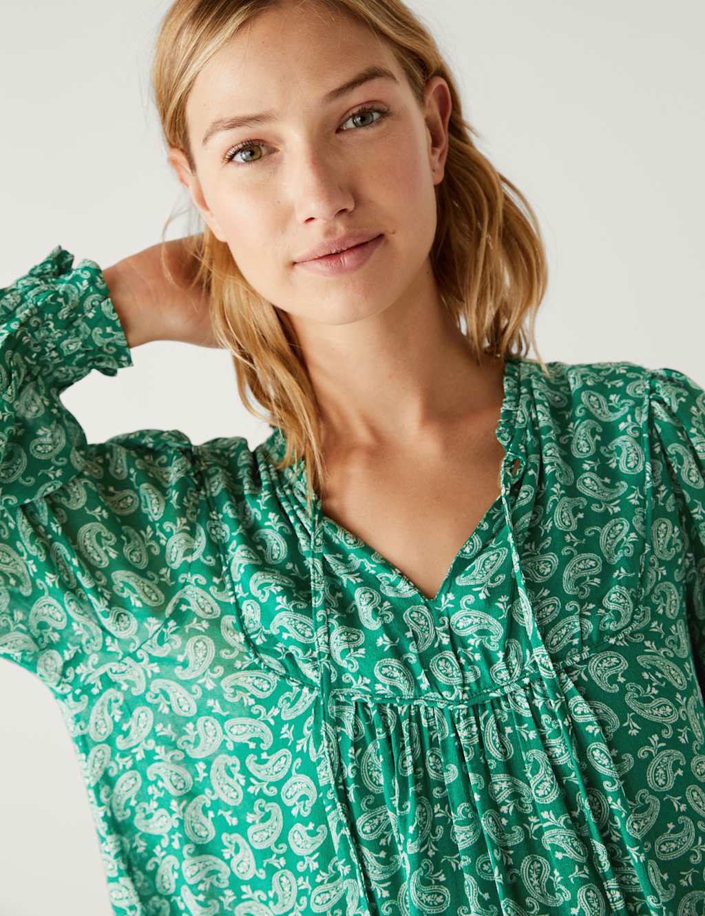 Printed Tie Neck Knee Length Smock Dress image 3