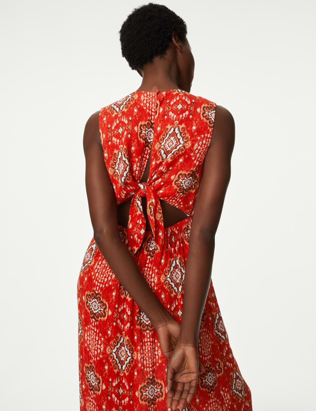 Printed V-Neck Midaxi Waisted Dress image 2