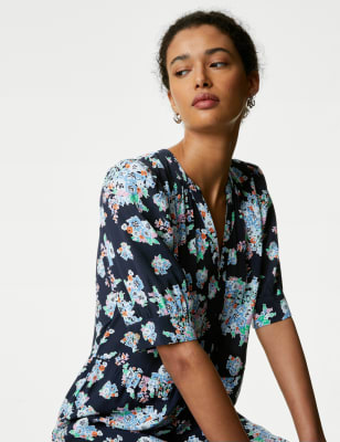 

M&S Collection Vestido informal a media pierna en capas de escote en pico estampadoWomens - Navy Mix, Navy Mix