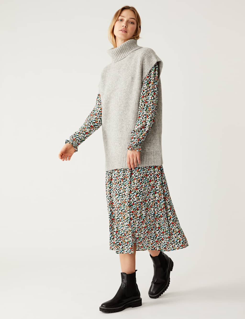 Printed V-Neck Midi Waisted Dress image 5