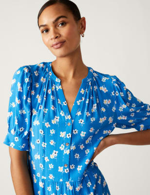 

Womens M&S Collection Midi-Stufenkleid mit V-Ausschnitt und Muster - Blue Mix, Blue Mix