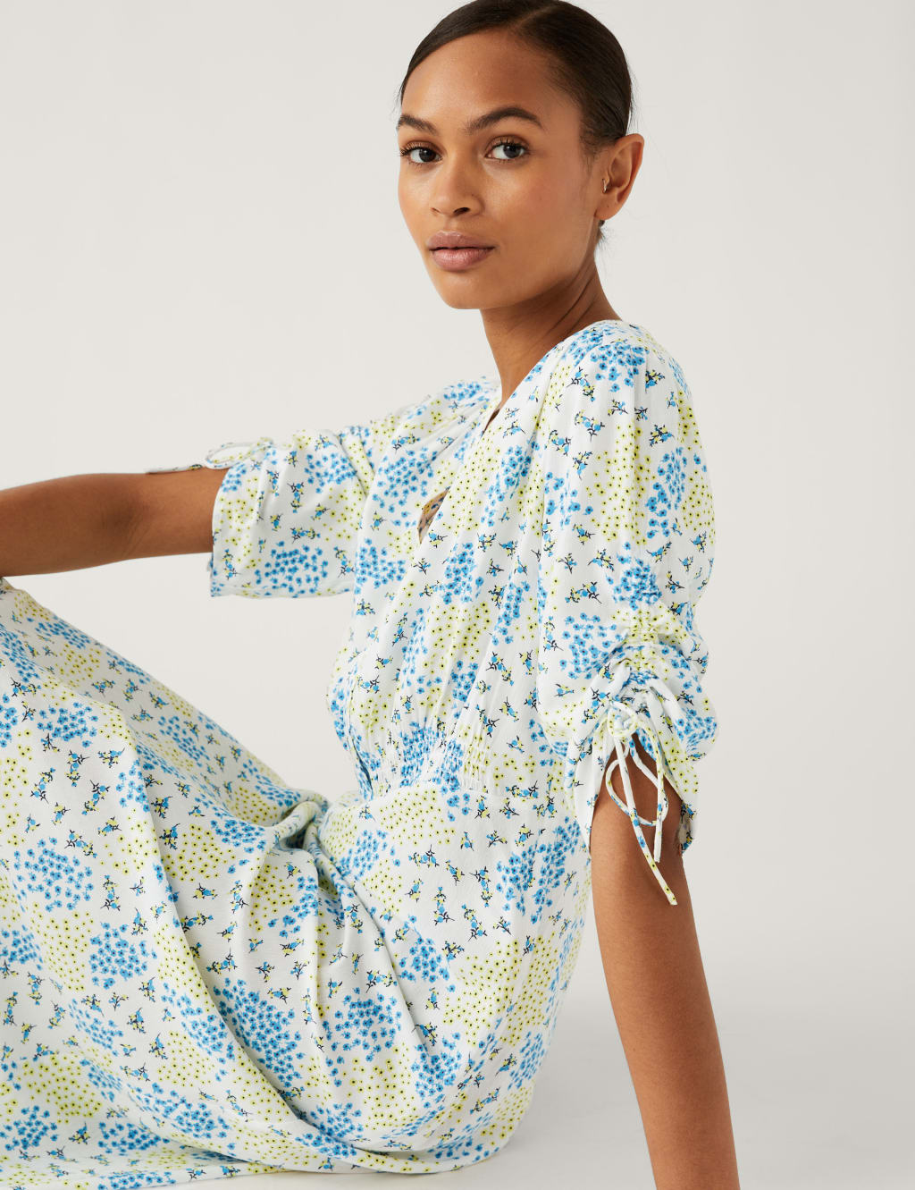Printed V-Neck Shirred Midi Tea Dress image 1