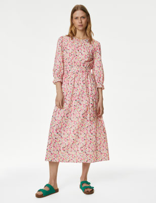 

Womens M&S Collection Tailliertes Midikleid aus reiner Baumwolle mit Blumenmuster - Pink Mix, Pink Mix