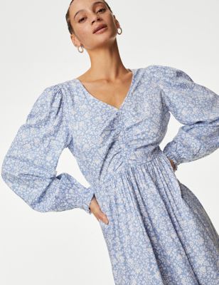 Printed V-Neck Midi Shirred Dress