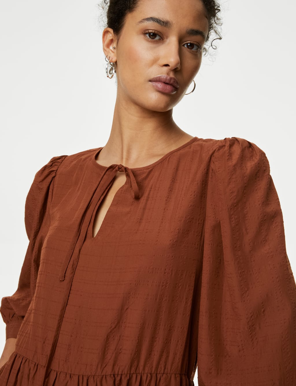 Textured Tie Neck Midi Relaxed Smock Dress image 3
