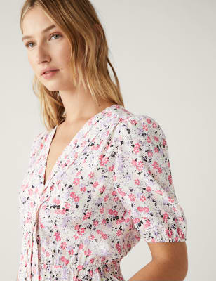 

Womens M&S Collection Floral V-Neck Pintuck Blouse - Light Pink Mix, Light Pink Mix