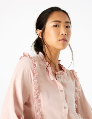 Chemisier en tencel &agrave; d&eacute;tail volant