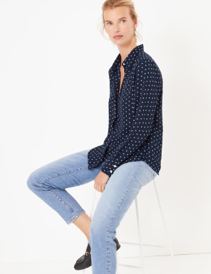 Blouse &agrave; petit motif rose