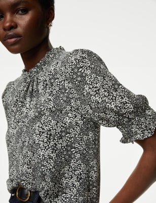 

M&S Collection Blusa floral de manga con volanteWomens - Black Mix, Black Mix